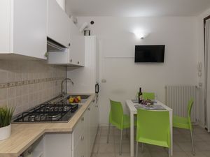 23706071-Appartement-4-Porlezza-300x225-3