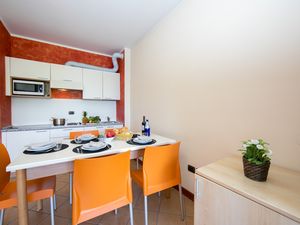 23705964-Appartement-4-Porlezza-300x225-5