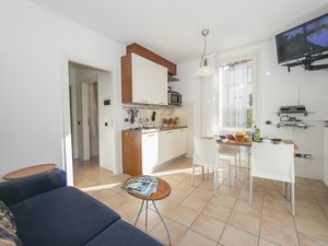 23705986-Appartement-4-Porlezza-300x225-3