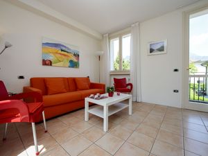 23706019-Appartement-4-Porlezza-300x225-3