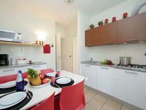 23706019-Appartement-4-Porlezza-300x225-4