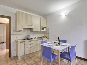 23706066-Appartement-4-Porlezza-300x225-1