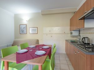 23706068-Appartement-4-Porlezza-300x225-2