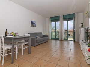 23706050-Appartement-4-Porlezza-300x225-2