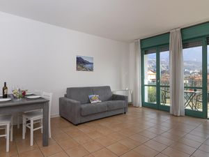 23706050-Appartement-4-Porlezza-300x225-5