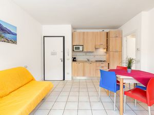 23706090-Appartement-6-Porlezza-300x225-3