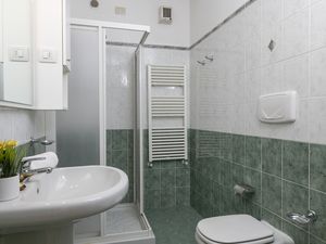 23706096-Appartement-4-Porlezza-300x225-5