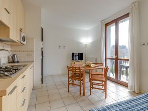 23706100-Appartement-4-Porlezza-300x225-4