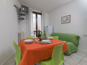 23706123-Appartement-4-Porlezza-300x225-2