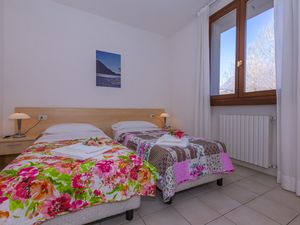 23706125-Appartement-4-Porlezza-300x225-4