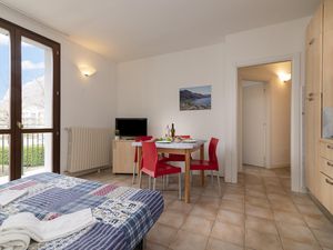 23706108-Appartement-4-Porlezza-300x225-2