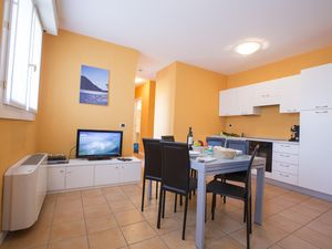 23706169-Appartement-8-Porlezza-300x225-2