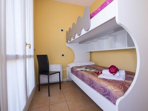 23706169-Appartement-8-Porlezza-300x225-5