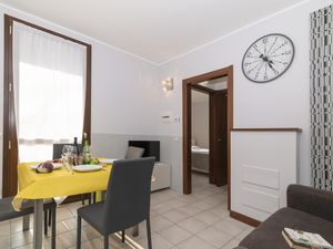 23707051-Appartement-4-Porlezza-300x225-4