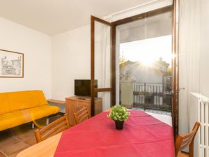 23708758-Appartement-4-Porlezza-300x225-1