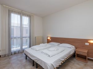 23708761-Appartement-4-Porlezza-300x225-5