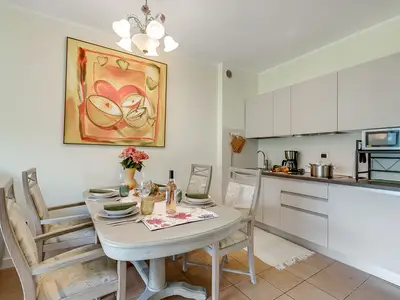 Küche und Essbereich