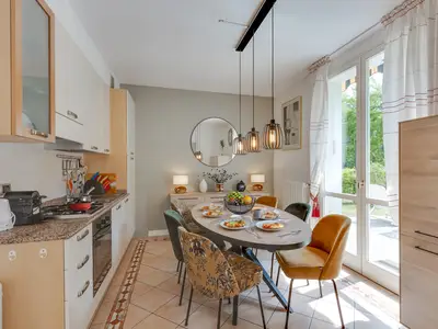 Küche und Essbereich