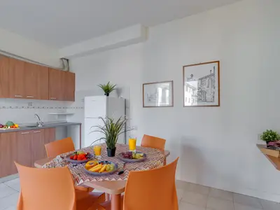 Küche und Essbereich