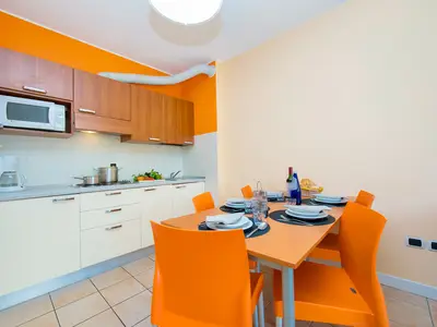 Küche und Essbereich