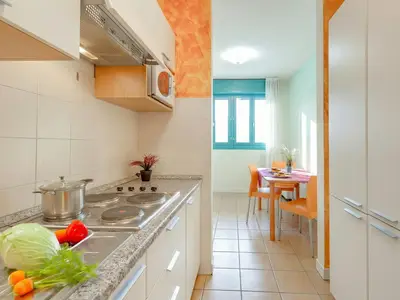 Küche und Essbereich