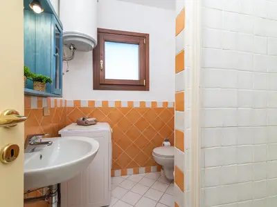 Badezimmer mit Dusche