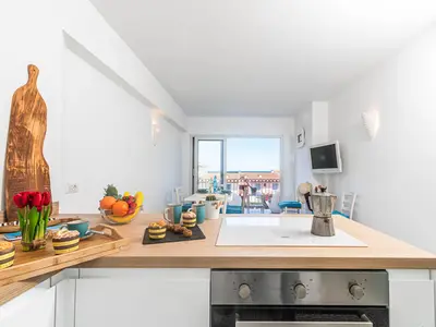 Küche und Essbereich