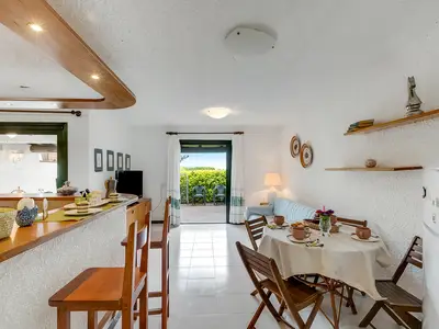 Küche und Essbereich