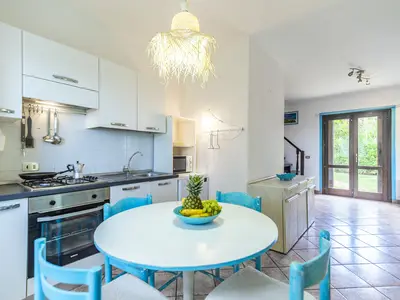 Küche und Essbereich