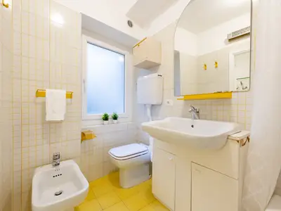 Badezimmer mit Badewanne