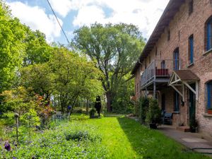 19060635-Appartement-5-Poseritz-300x225-0