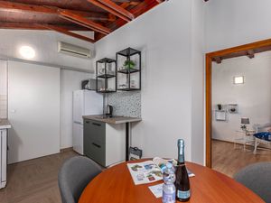 23996655-Appartement-2-Pula (Istarska)-300x225-5