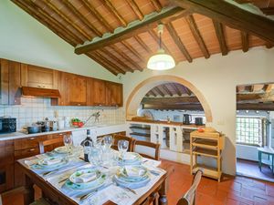 24039290-Appartement-6-Radda In Chianti-300x225-4