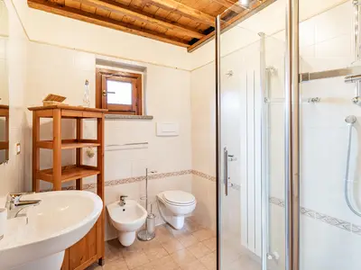 Badezimmer mit Dusche Badezimmer mit Dusche