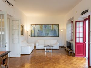 24049860-Appartement-8-Rapallo-300x225-1