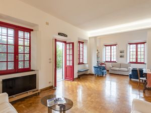 24049860-Appartement-8-Rapallo-300x225-2