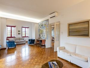 24049860-Appartement-8-Rapallo-300x225-3