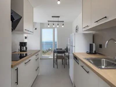 Küche und Essbereich