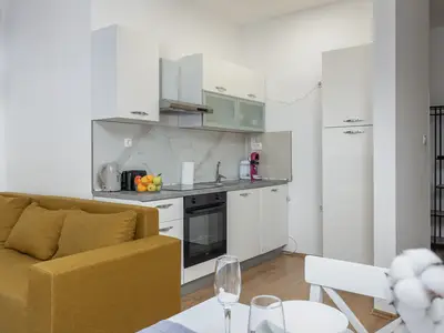 Küche und Essbereich