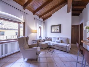 23706855-Appartement-2-Riva Del Garda-300x225-2