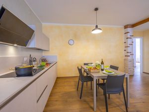 23706861-Appartement-6-Riva Del Garda-300x225-4