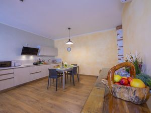 23706861-Appartement-6-Riva Del Garda-300x225-5