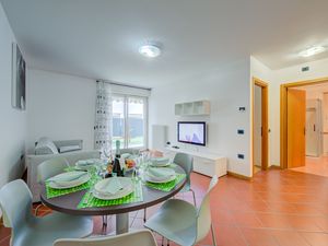 23708270-Appartement-6-Riva Del Garda-300x225-1