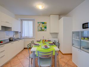 23893375-Appartement-6-Riva Del Garda-300x225-3