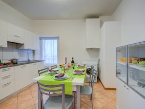 23893373-Appartement-6-Riva Del Garda-300x225-1