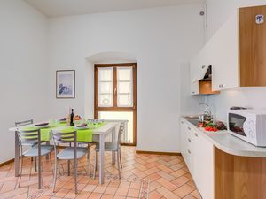 23893379-Appartement-4-Riva Del Garda-300x225-4