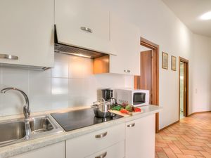 23893379-Appartement-4-Riva Del Garda-300x225-5