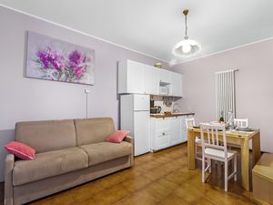 23706562-Appartement-5-Riva Del Garda-300x225-1
