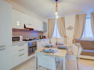 23893382-Appartement-4-Riva Del Garda-300x225-2