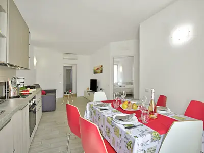 Küche und Essbereich